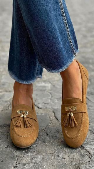 Yolanda | Mocassino elegante con nappine