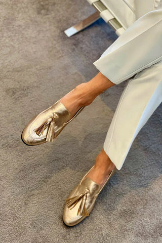 Diletta | Mocassino oro con nappe
