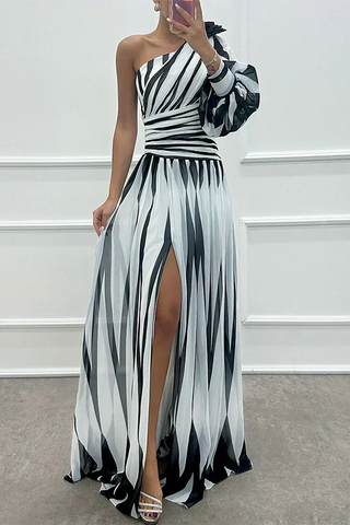 Hazel | Abito maxi a strisce con spalla scoperta
