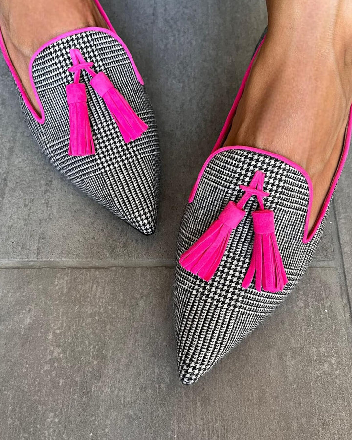 Vitalba | Mocassino a punta con nappe fluo