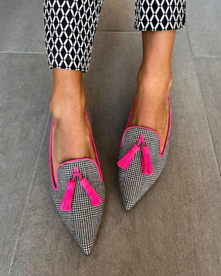 Vitalba | Mocassino a punta con nappe fluo