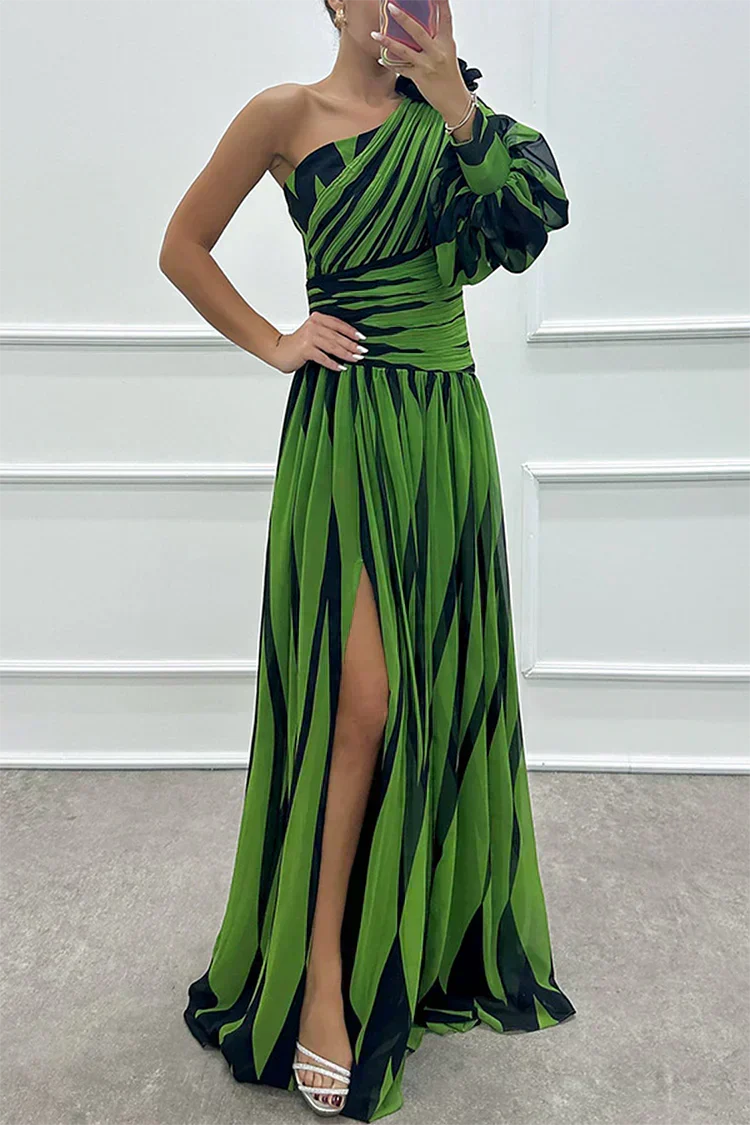 Hazel | Abito maxi a strisce con spalla scoperta