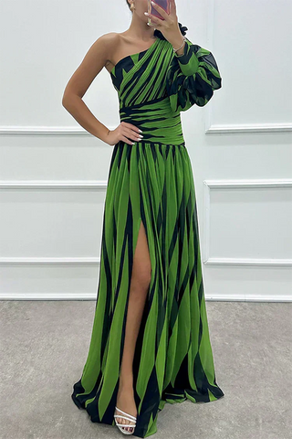 Hazel | Abito maxi a strisce con spalla scoperta