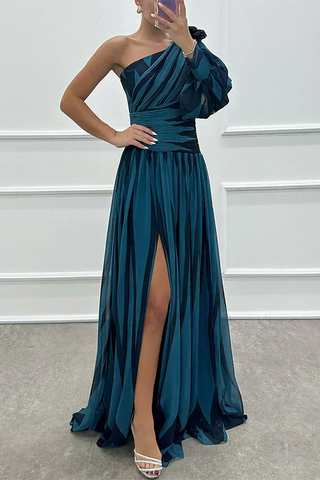 Hazel | Abito maxi a strisce con spalla scoperta