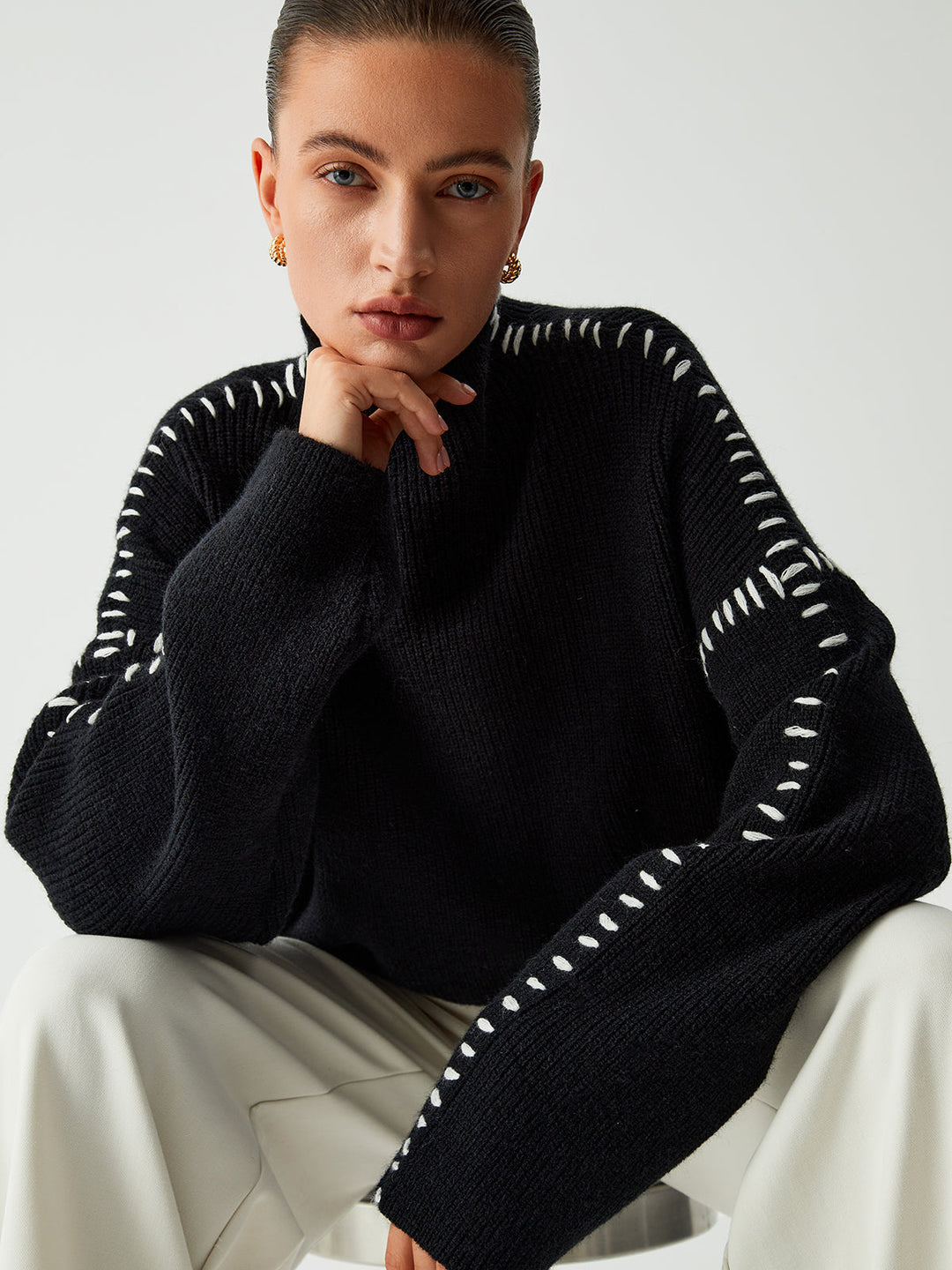 Alma | Maglione dolcevita con dettagli in piqué