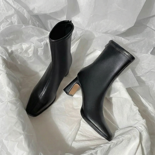 Beluchi | Stivaletti eleganti con tacco slanciato e design raffinato