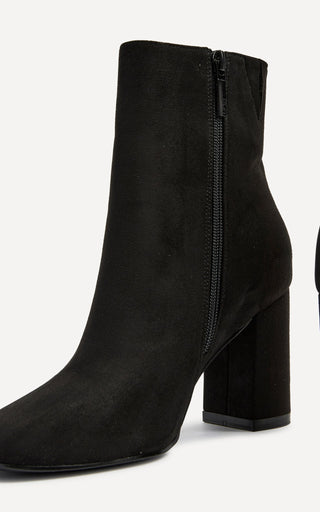 Selene | Stivaletti eleganti in eco-suede con tacco a blocco