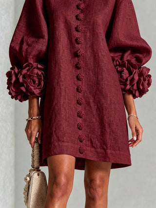 Lily | Mini Abito Bordeaux con Maniche a Fiori Stravaganti