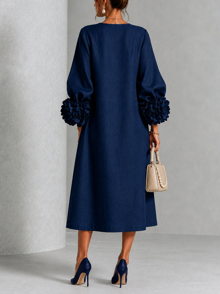 Lily | Mini Abito Blu Navy con Maniche a Fiori Stravaganti